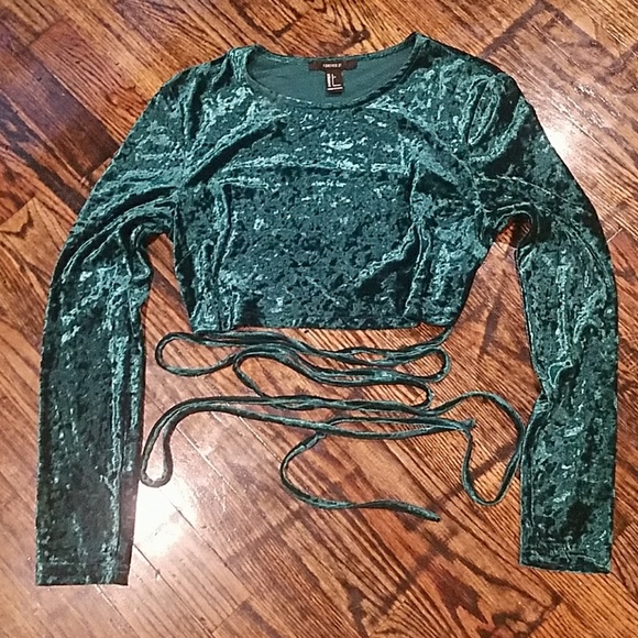 Forever 21 Tops - forever 21 cropped velvet top
